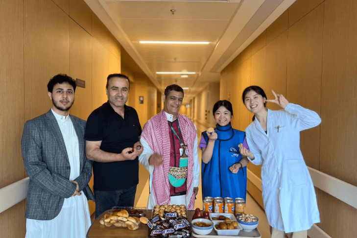 Multinational + Compatriot Dual Consultant Team